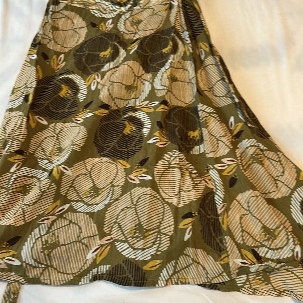 H&M Olive and Beige Wrap Dress Size 4 - Picture 6 of 8